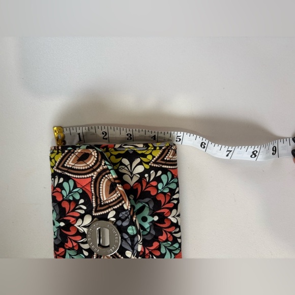 Vera Bradley NWOT Sierra Stream paisley print turn lock front wallet wristlet - Picture 8 of 9